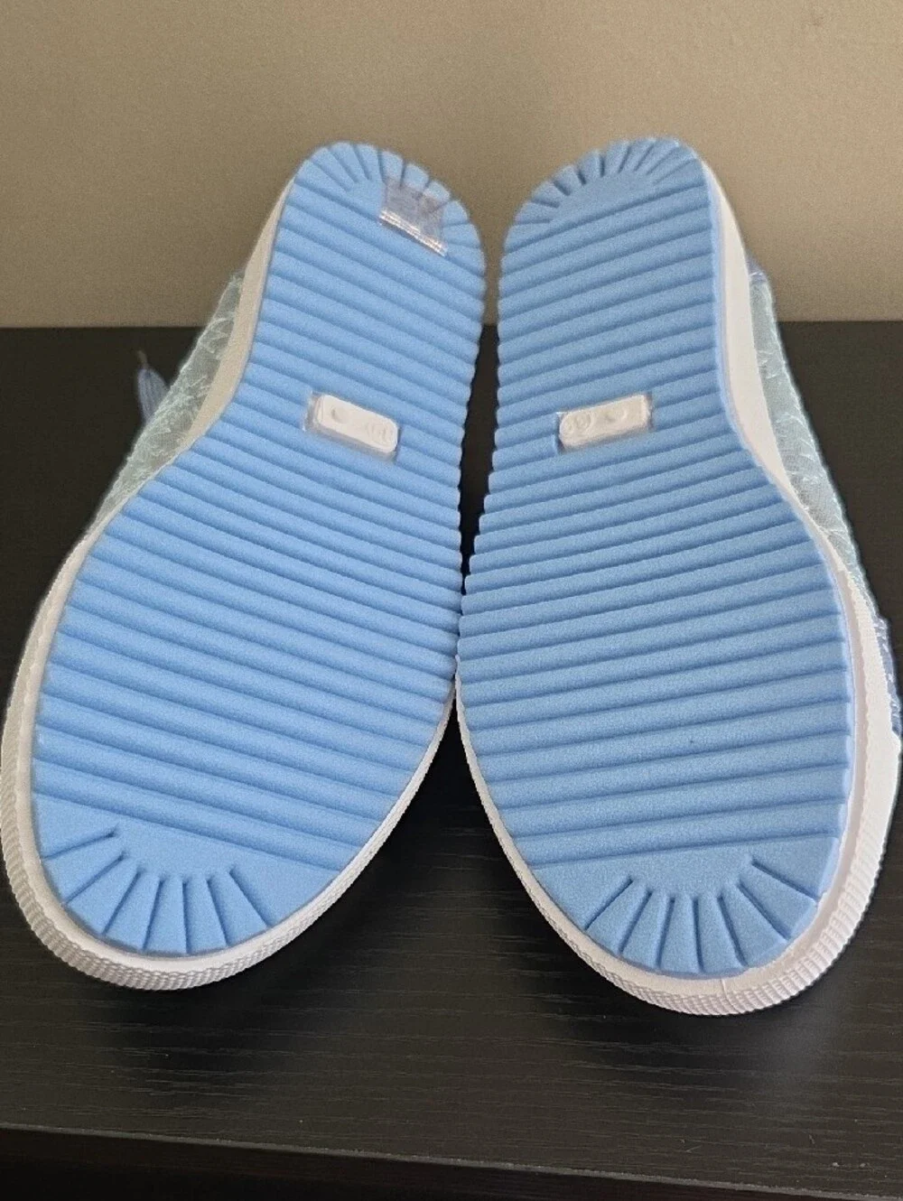 NWOT Womens Fancy Sneakers